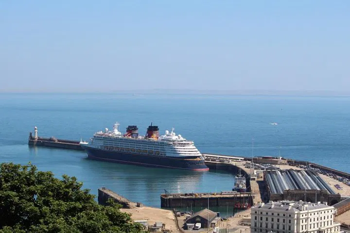 Stress-Free Cruise Transfers: Dover to Heathrow Private Ride