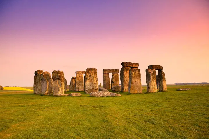 Stonehenge & Winchester Private Tour from London/Southampton
