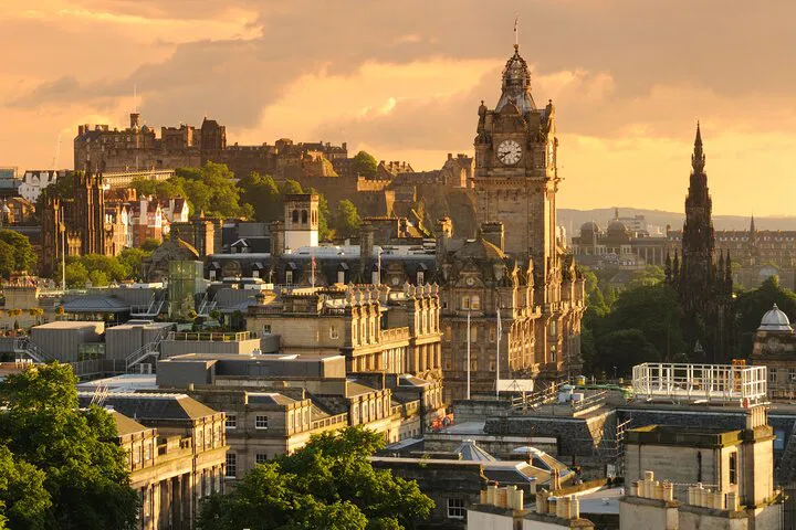 Enchanting Edinburgh: Discover the Magic of Harry Potter & Wizarding History!