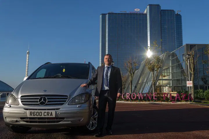 Stress-Free Airport Transfers: Executive Comfort Awaits!