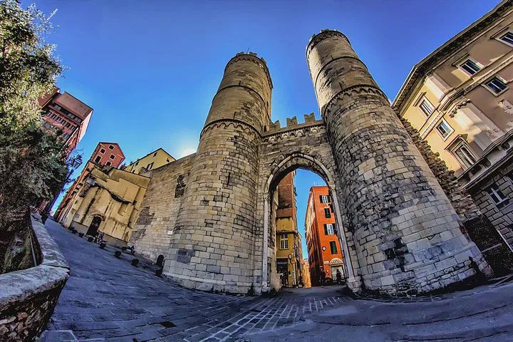 Genoa History Tour: Focaccia, Prosecco & Hidden Gems