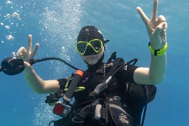Dive into Paradise: Exclusive Waikiki SCUBA Charter Adventure