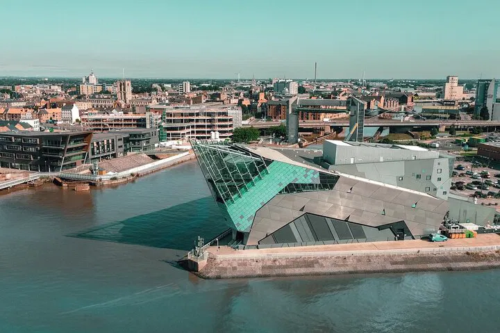 Unlock Hidden Gems: Hull Tour App Adventure!