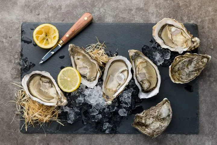 Chiavari: Riviera Seafood & Oyster Tasting Experience