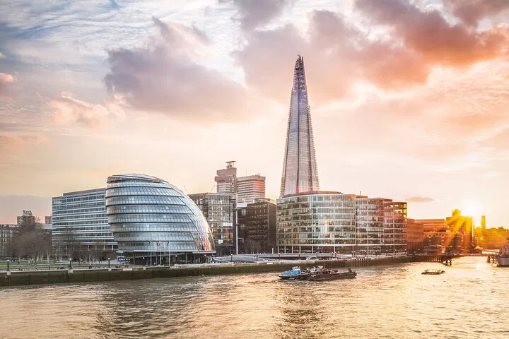 Unveiling London's Majesty: A Shard View & Private Historical Tour