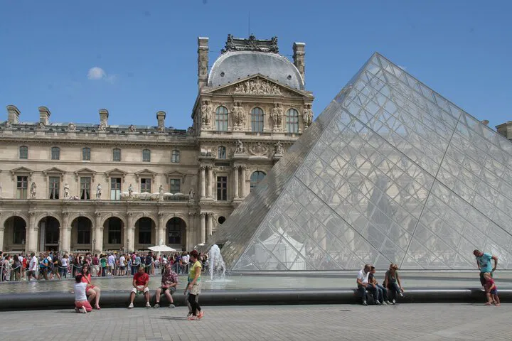 Discover Paris Like a Local: Personalized Walking Tour Adventure