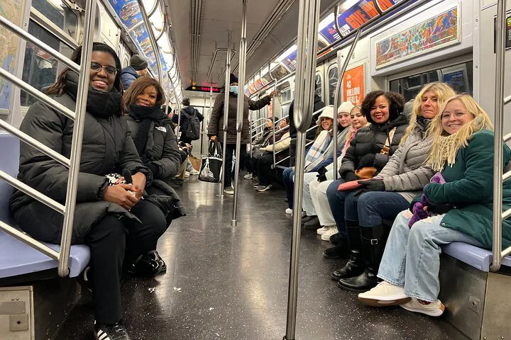 NYC Christmas Lights: A Festive Walking Adventure