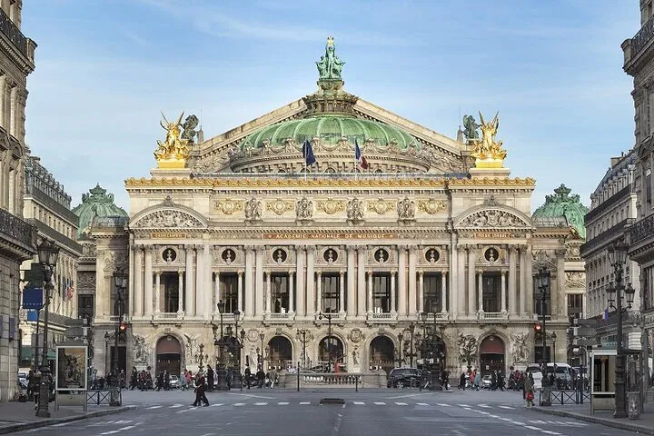 Palais Royal & Opera Walking Tour: Fashion, Jewelry & History