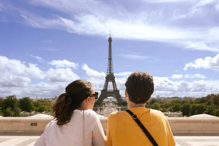 Paris Photo Shoot: Capture Your Dream Moments