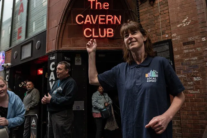 Liverpool Walking Tour: City & Cavern Quarter Explored