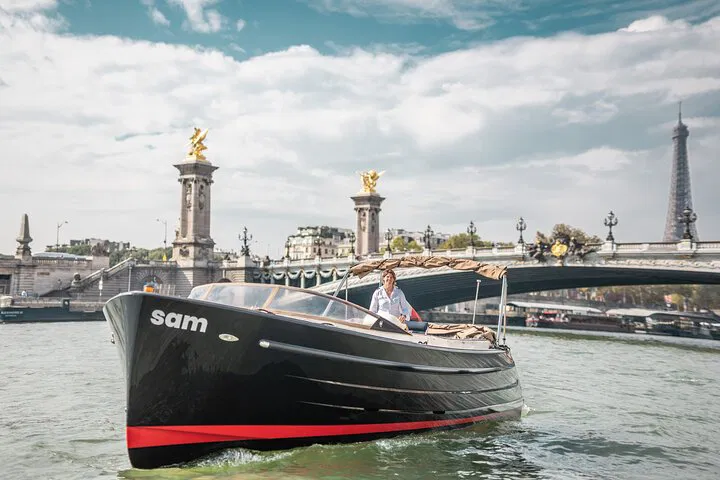 Seine River Cruise: A Parisian Private Voyage with Champagne
