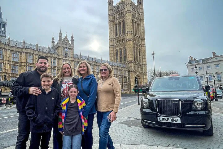 Classic London Black Cab Tour: See Top Sites in 4 Hours