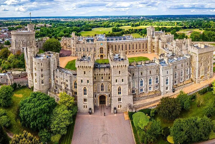 Windsor Castle Private Tour: Door-to-Door Luxury