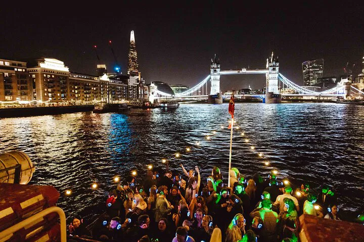 Silent Disco Thames Boat Party: Dance Under London's Stars!