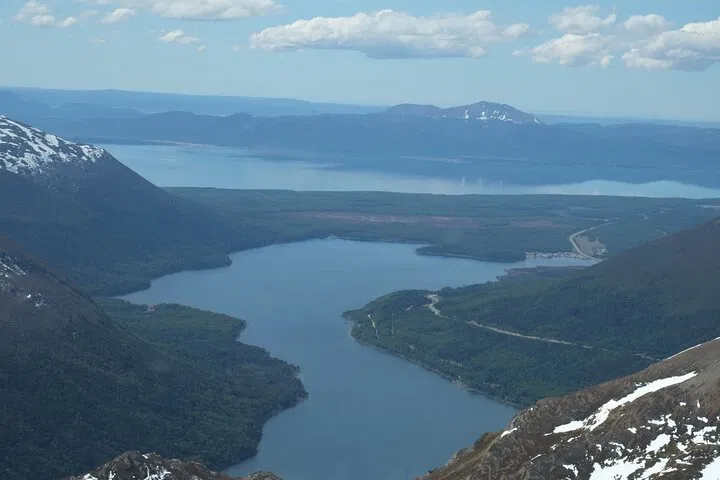 Great Lakes Helicopter Flight: Ushuaia's Andean Views