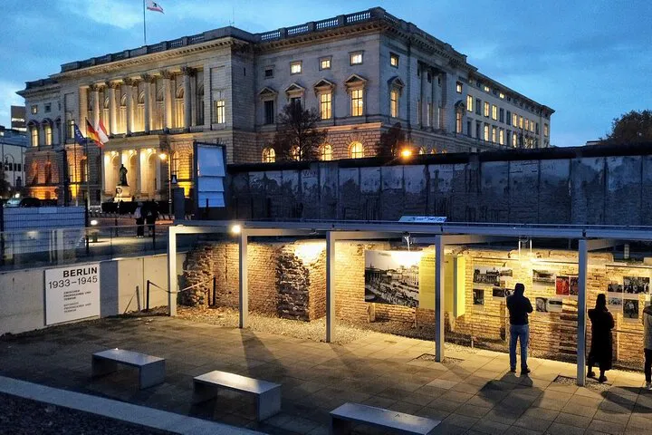 Berlin by Night: Uncover the City's Secrets on a Tailored Minivan Tour