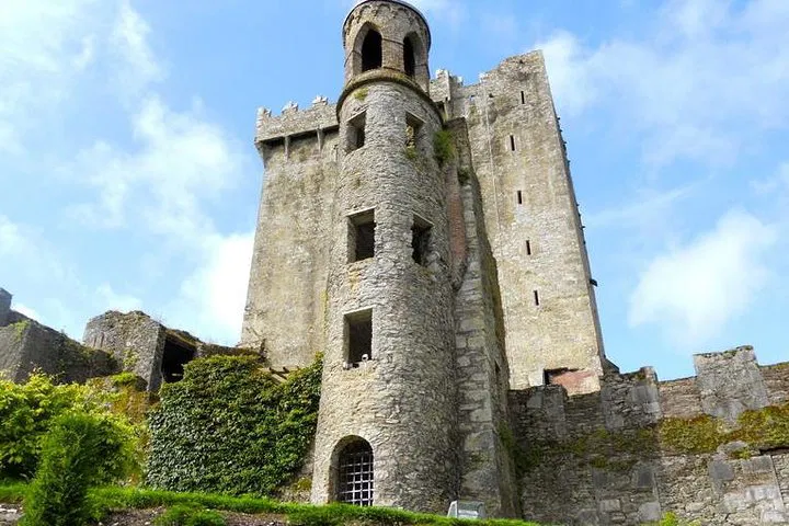 Unforgettable 2-Day Rail Adventure: Cork & Blarney Castle from Dublin