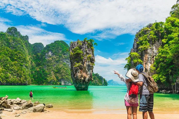 Phang Nga Bay Adventure: James Bond Island Speedboat Tour with Floating Lunch!
