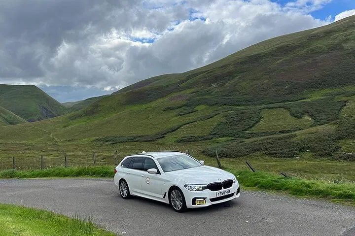 Stress-Free Glasgow Arrival: Your Premier Airport Transfer