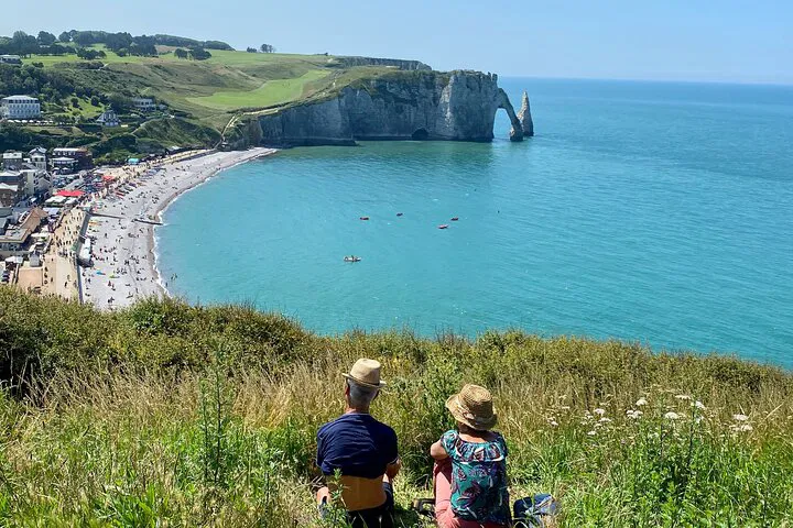 Normandy, D-Day, Castles & Burgundy: A Luxurious 7-Day Small Group Adventure