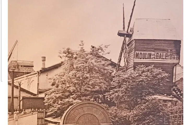 Montmartre History Tour: Songs, Stories & Animations!