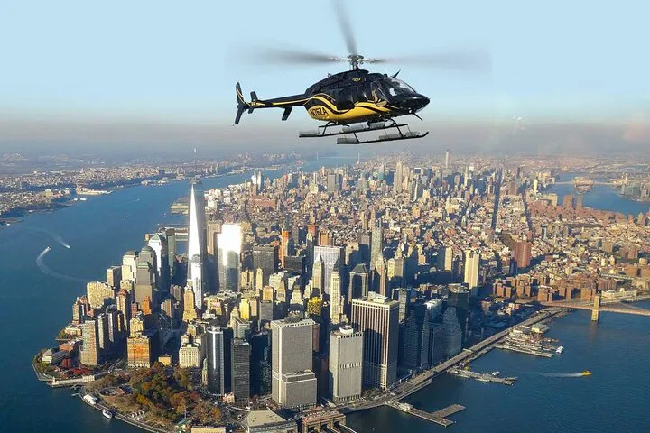 NYC Night Flight: Helicopter Tour of Dazzling City Lights