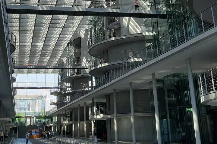 Unveiling Berlin's Architectural Marvels: A Private City Tour