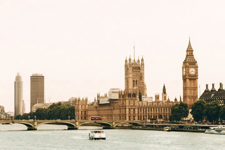 London Chauffeur Tour: See Top Sights Privately