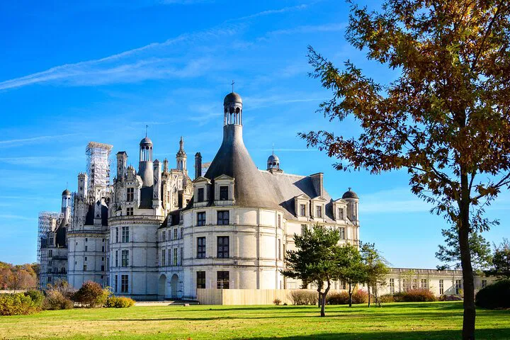 Loire Valley Castles: A Whirlwind Day Trip from Paris