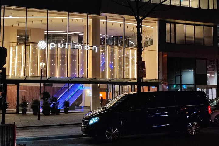 Stress-Free Paris Arrival: Private Airport Transfer in Style