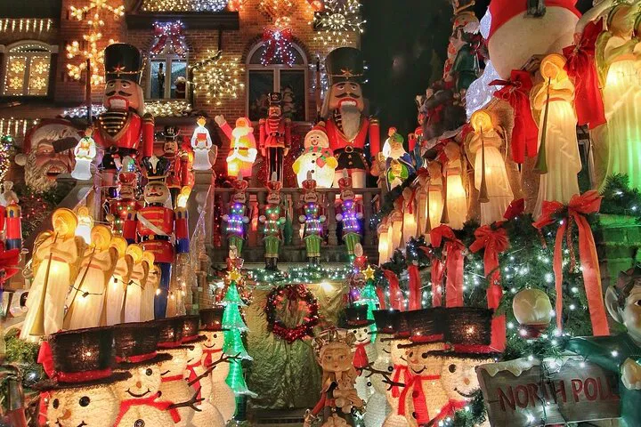 Experience Christmas Magic: A Private Tour of Brooklyn's Dyker Heights!