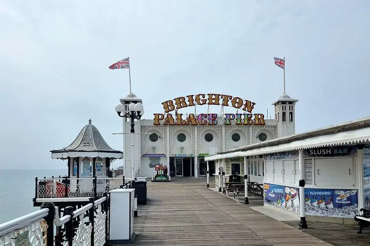 Stress-Free Brighton & London Airport Transfers: Luxury Private Chauffeur Service