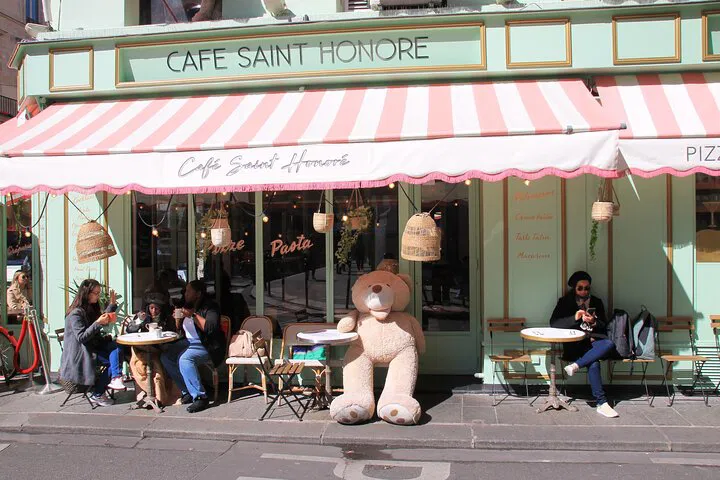 Paris TV Show Walking Tour: See Iconic Film Locations