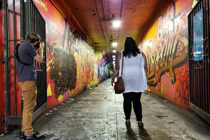 NYC Photo Walk: Capture Hidden Gems & History!