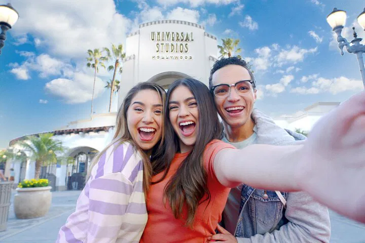 Universal Studios Hollywood: Skip the Line and Unleash the Fun!