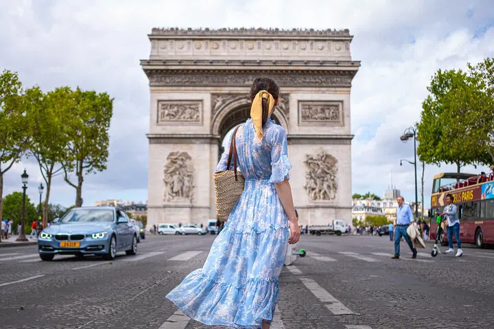 Arc de Triomphe & Champs Élysées Walk
