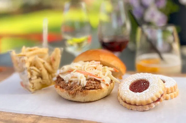Niagara Wine Country: Private Summer Wine Tasting