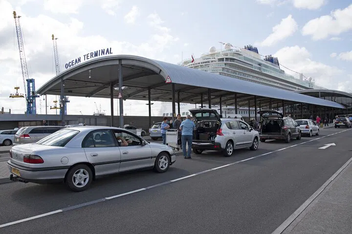 Stress-Free Southampton to London Airport Transfers: Private & Direct!