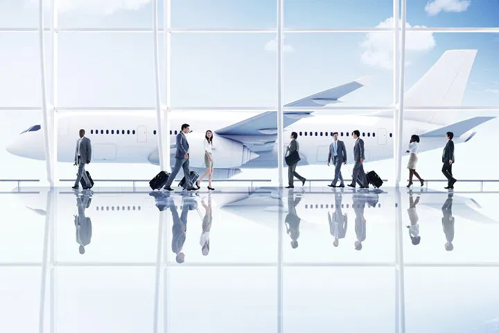 Luxury Airport Transfer: Arrive in Style from Reston to Reagan National