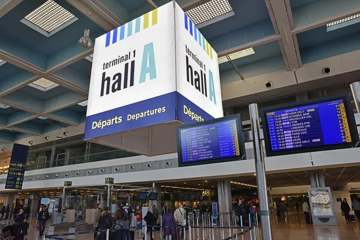 Stress-Free Transfers: Marseille Airport to Arles Private Ride