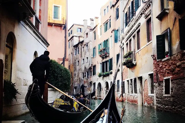 Europe in 7 Days: Switzerland, Italy & France Tour