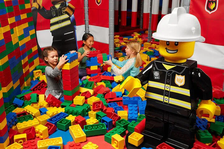 LEGO Adventures Await: Unleash Your Creativity at LEGOLAND Discovery Center NJ!