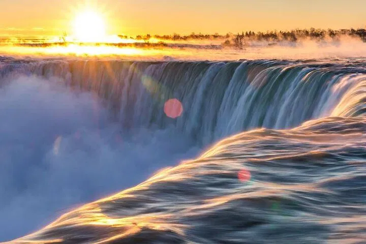 Niagara & Toronto City Tour: A Canadian Adventure Awaits!