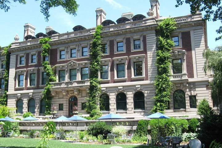 Gilded Age Secrets: Uncover NYC's High Society on a Private Tour