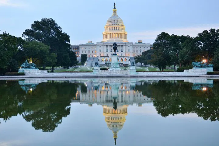 Discover DC's Monuments: A Grand 3-Hour Sightseeing Van Tour