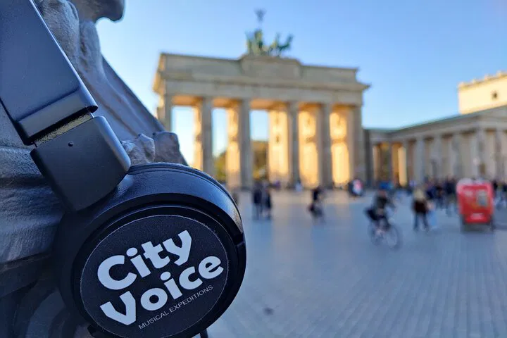 Berlin's Top Sights: A Harmonious Walking Music Tour