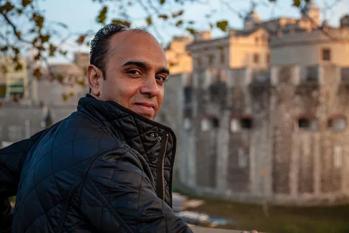 Capture Your London Adventure: Private Photo Shoot at Iconic Landmarks