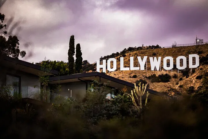 Uncover Hollywood's Haunted Tales: A Smartphone Ghost Tour Adventure