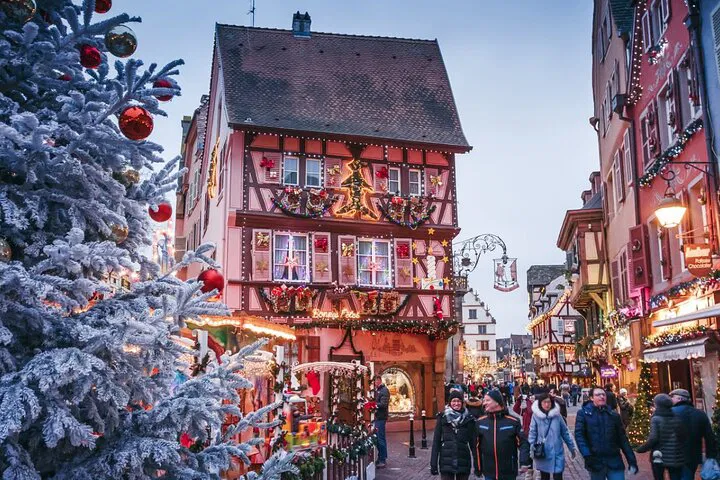 Enchanting Christmas: Strasbourg, Colmar & Reims Private Tour from Paris