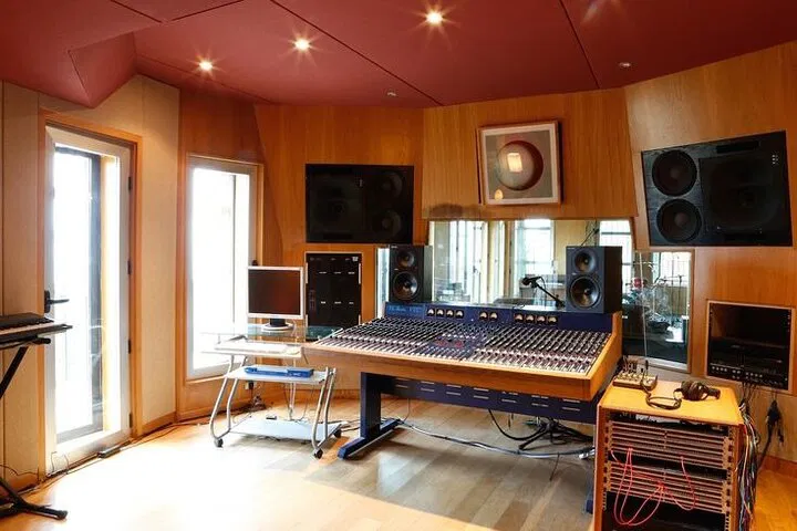 Hollywood: Record Your Song with Grammy-Nominated Pro!